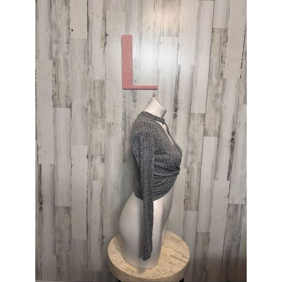 Forever 21 Gray Ribbed Twist Front Long Sleeve Crop Top Women’s Size Large - Picture 2 of 5